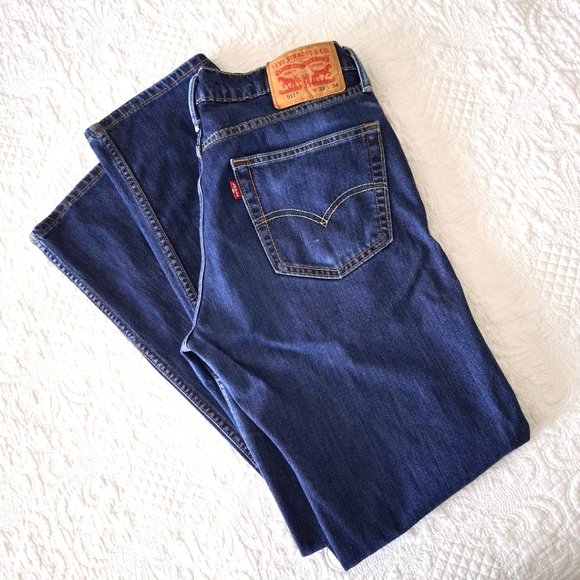 Levi's Other - Levis 511 32W 34L Jeans Dark Wash Straight Leg